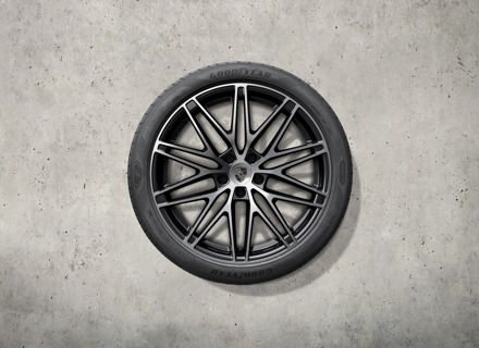 Set di ruote e pneumatici estivi RS Spyder da 22", nero lucido. Porsche Macan-e - 95C044660H